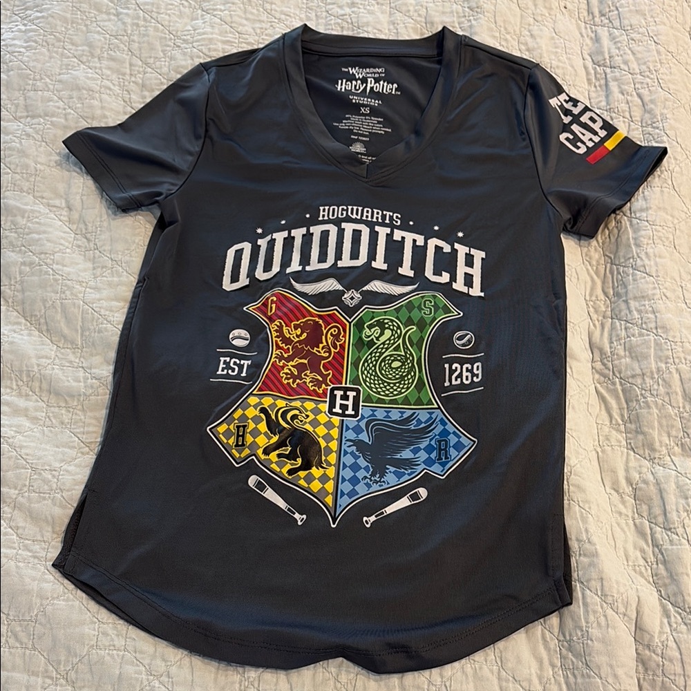 Universal Harry Potter Wizarding World Grey Quidditch Women’s Athletic Tee